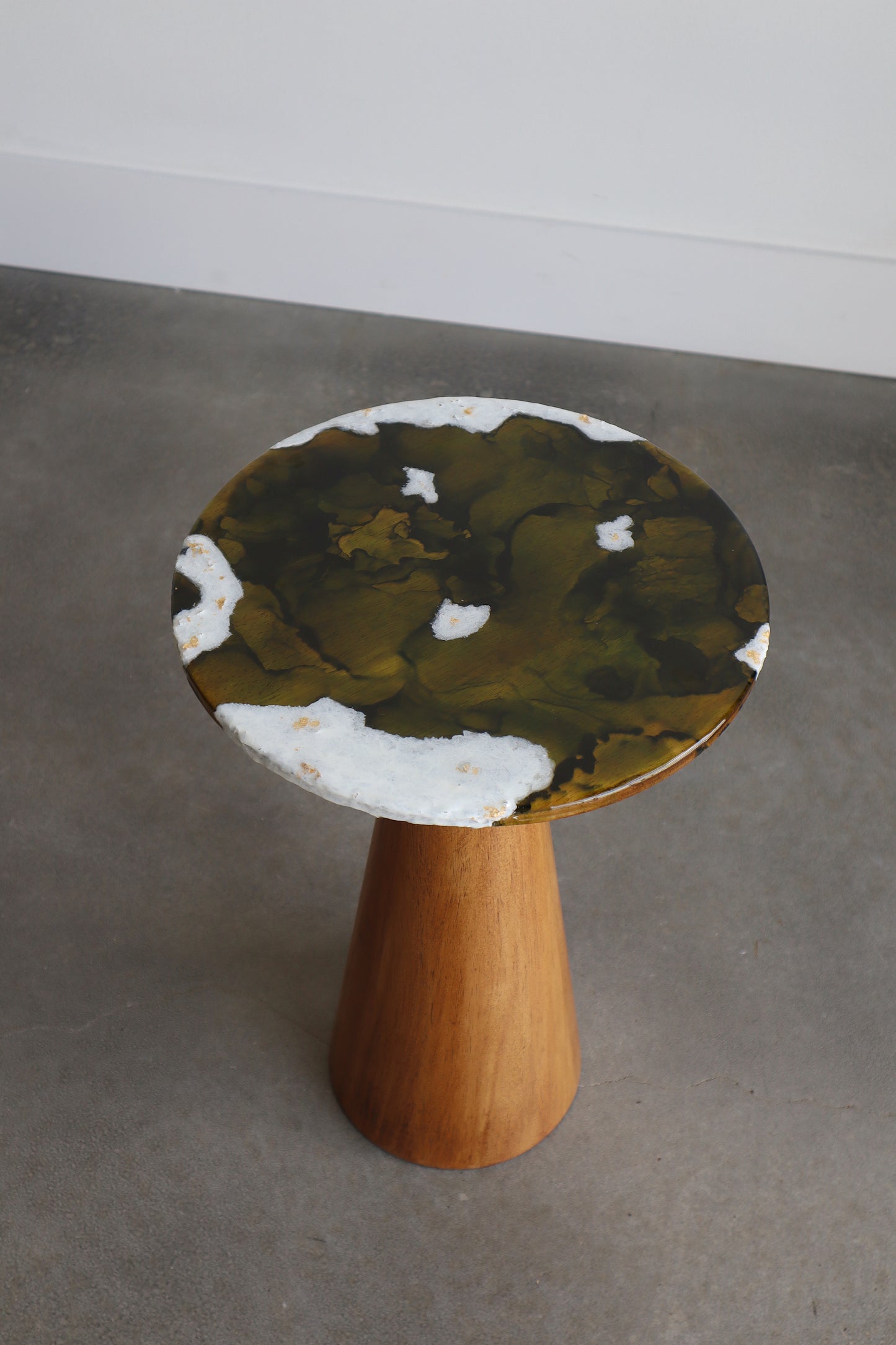 “back to earth” side table
