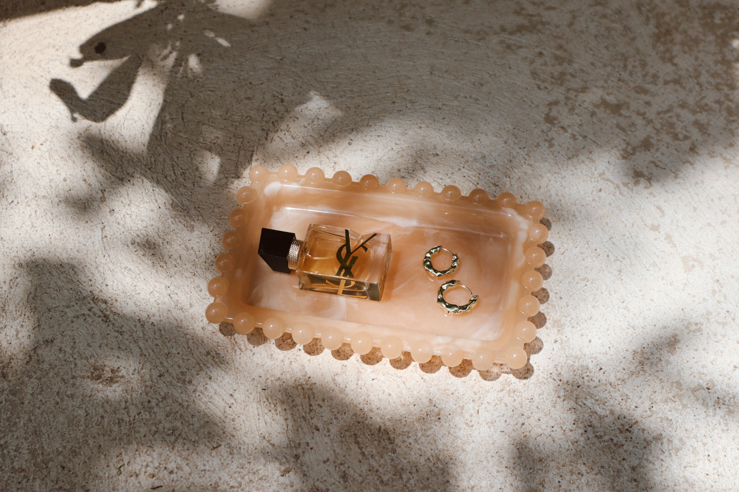 Maré Pearl Edge Tray