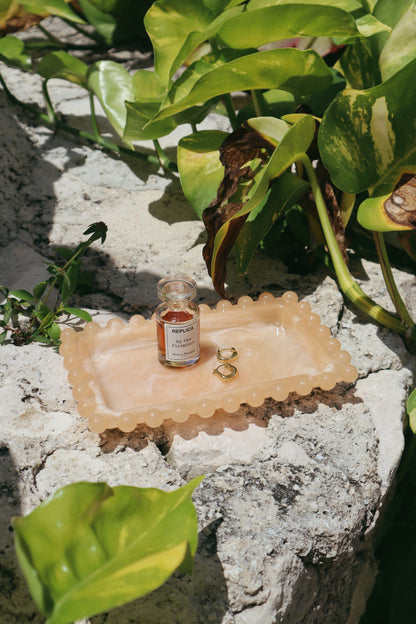 Maré Pearl Edge Tray