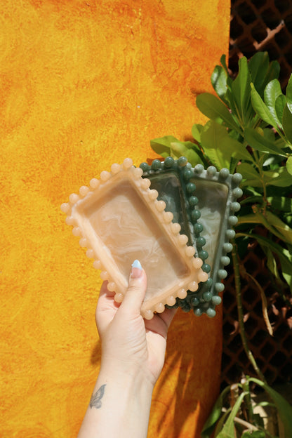 Maré Pearl Edge Tray